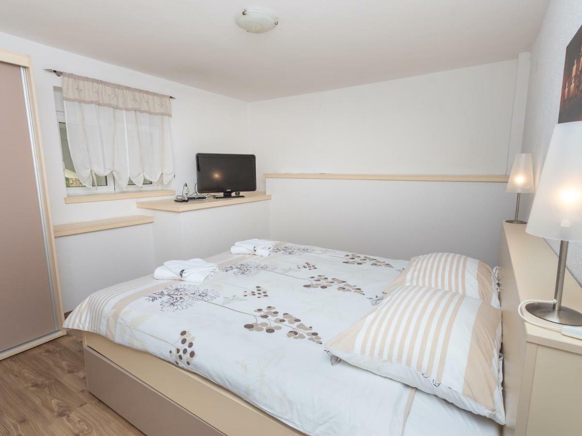 Apartments Antea & Magdalena ピロヴァッツ エクステリア 写真